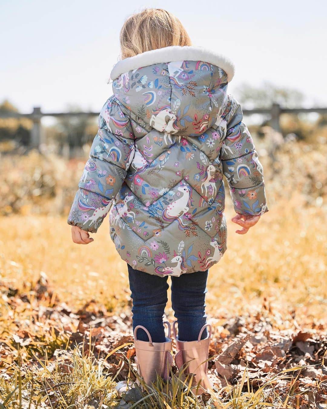 のインスタグラム：「Ready, set, wrap up! Get them set for the season ahead in NEW faux-fur lined favourites. ❄️🔎857-640 #nextkids #nextkidswear」