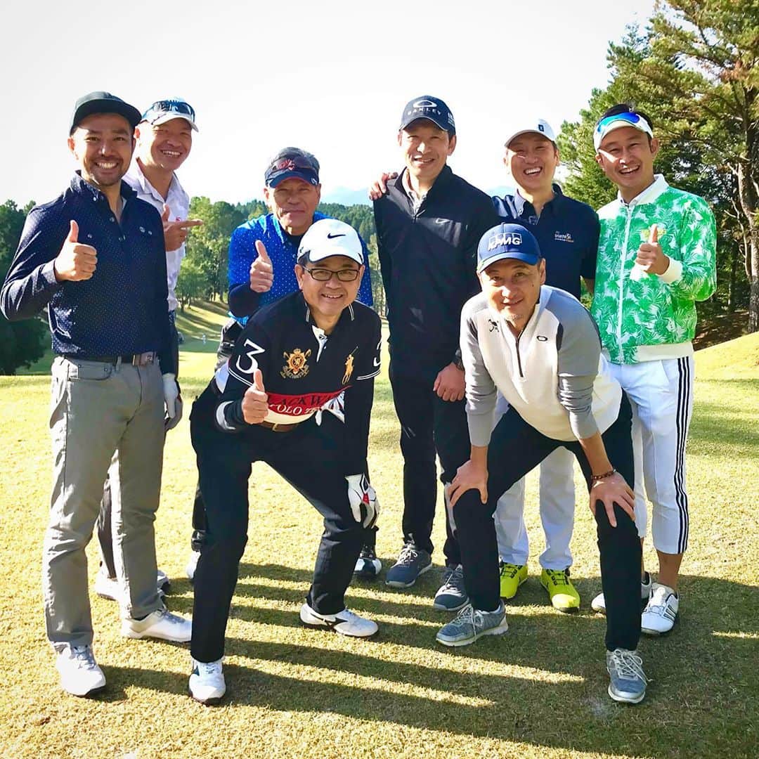 のインスタグラム：「チャリダー先輩の祝還暦ゴルフ⛳️  爽やかな秋の一日でした(^^)  #ゴルフ #golfstagram  #チャリダー #ロードバイク猛者 #還暦コンペ  #還暦 #golf」
