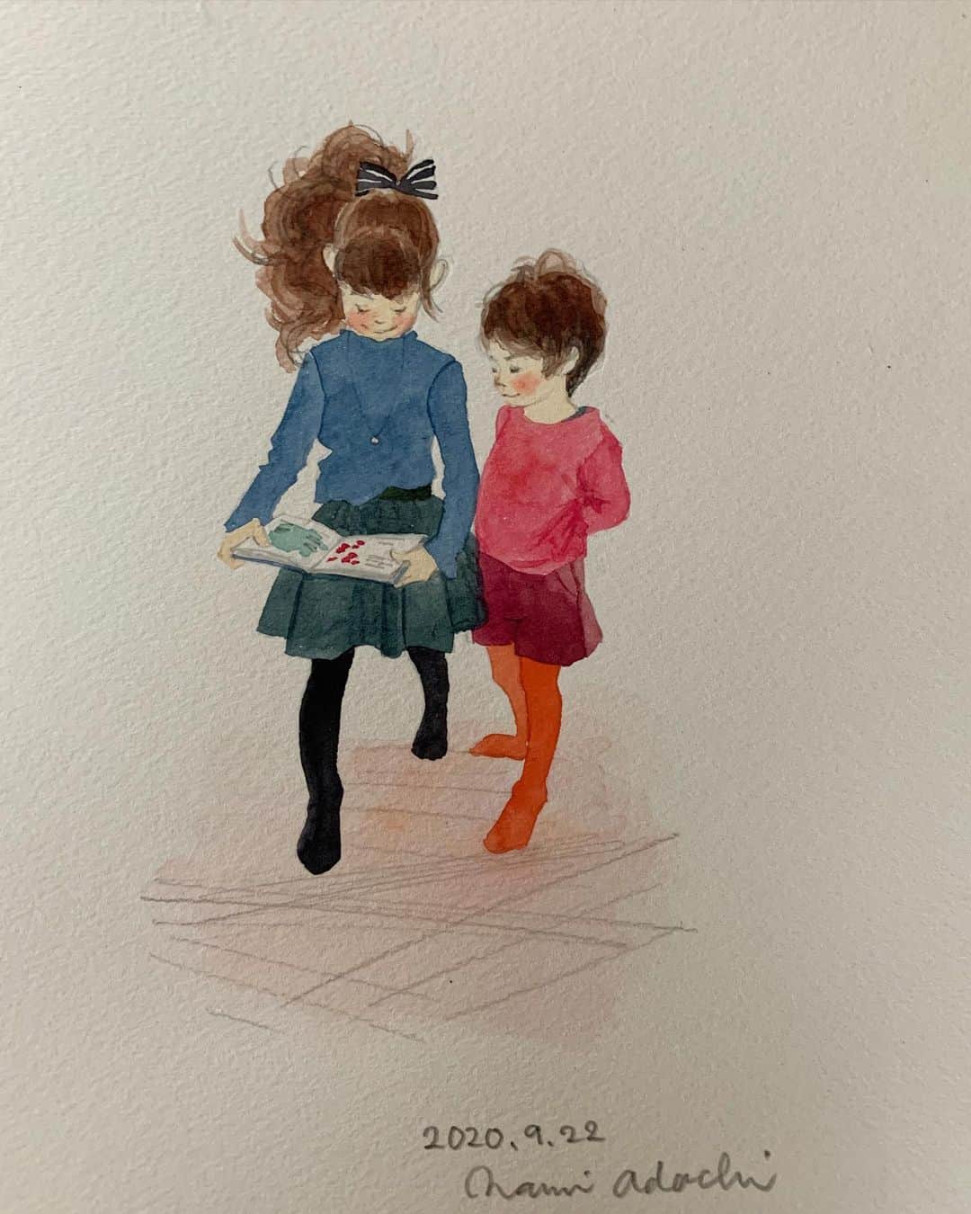 のインスタグラム：「可愛い子たち、描きました📕 「のびのび子育て 12月号」の裏表紙絵。  最後は裏表紙も描きました。 お姉ちゃんと弟。  #装画 #phpのびのび子育て #magazine #watercolor #drawing #あだちなみ」