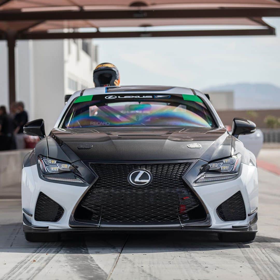 Lexus USAのインスタグラム：「Not for the faint of anything. #LexusRCF」