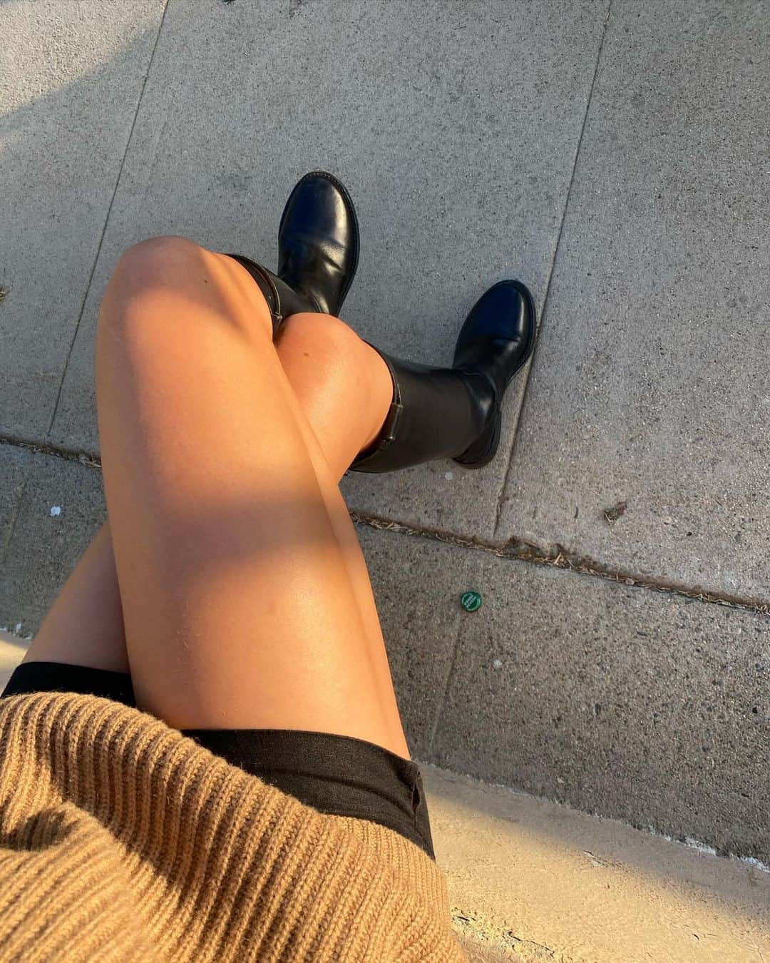 松島エミのインスタグラム：「It’s boots season✨」