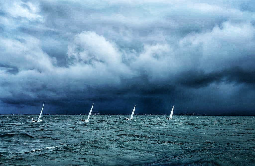 ペイジュ・レイリーさんのインスタグラム写真 - (ペイジュ・レイリーInstagram)「Florida! The Sunshine State 🌞  • • • #welcometoyourdoom #clouds #storm #florida #lovefl #laser #sailing #teamusa (plus a Canadian lol) #training #girl」11月10日 9時28分 - paigeraileysailor