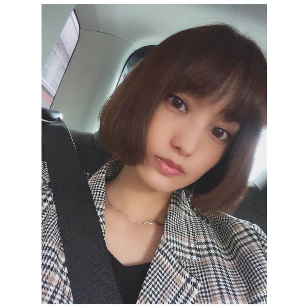 水谷望愛さんのインスタグラム写真 - (水谷望愛Instagram)「🚗 ❤ ❤ ❤ 日々ネタがないよね🍵🍡🥸 昨日イチナナ来てくれた皆ありがとう🦑🤍 気軽に絡める場所ができてよかったー✨ #rougecocoflash#82live」11月10日 0時42分 - noa0209_x_x_