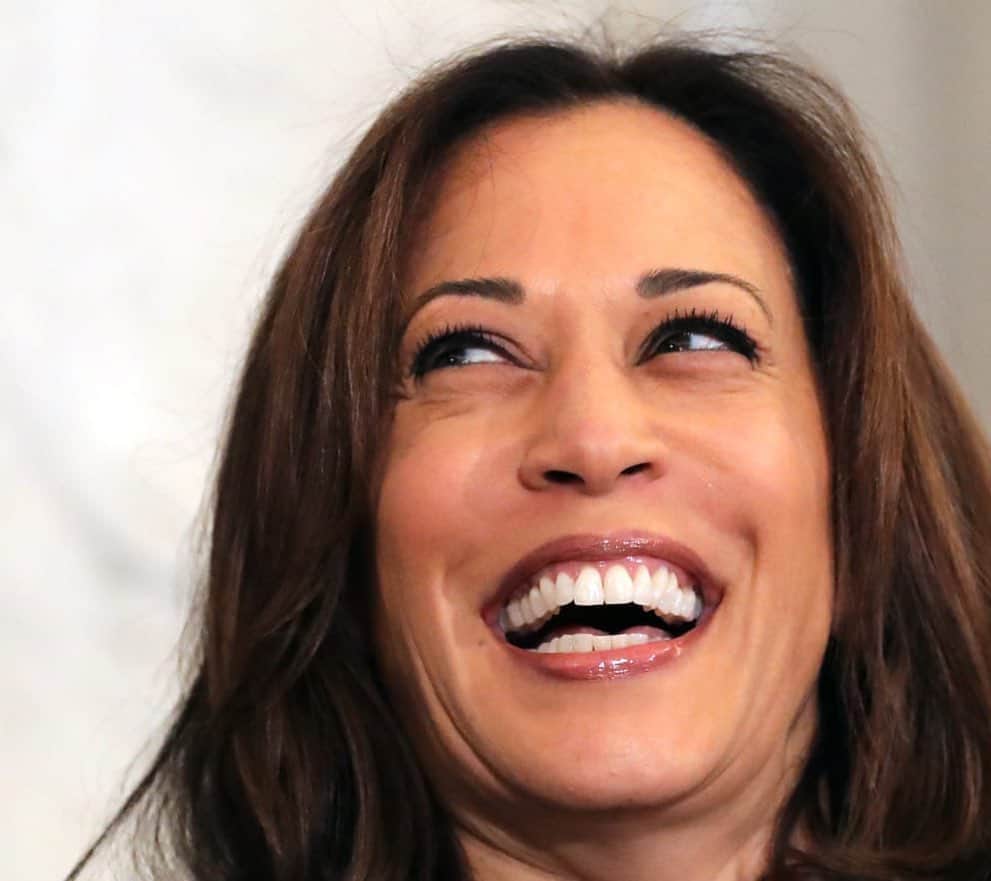 Kedsのインスタグラム：「Our hearts are full, our souls are light, our feet are dancing. We couldn’t be happier to congratulate the first-ever female VP of the United States, the phenomenal (and fellow sneaker-loving) Kamala Harris (@kamalaharris).  As the brand that made the first women’s sneaker, we’re all about celebrating the many “firsts” for women. This is one that we’ll be cheering about for years to come. Kudos and congratulations, Vice President Harris.」