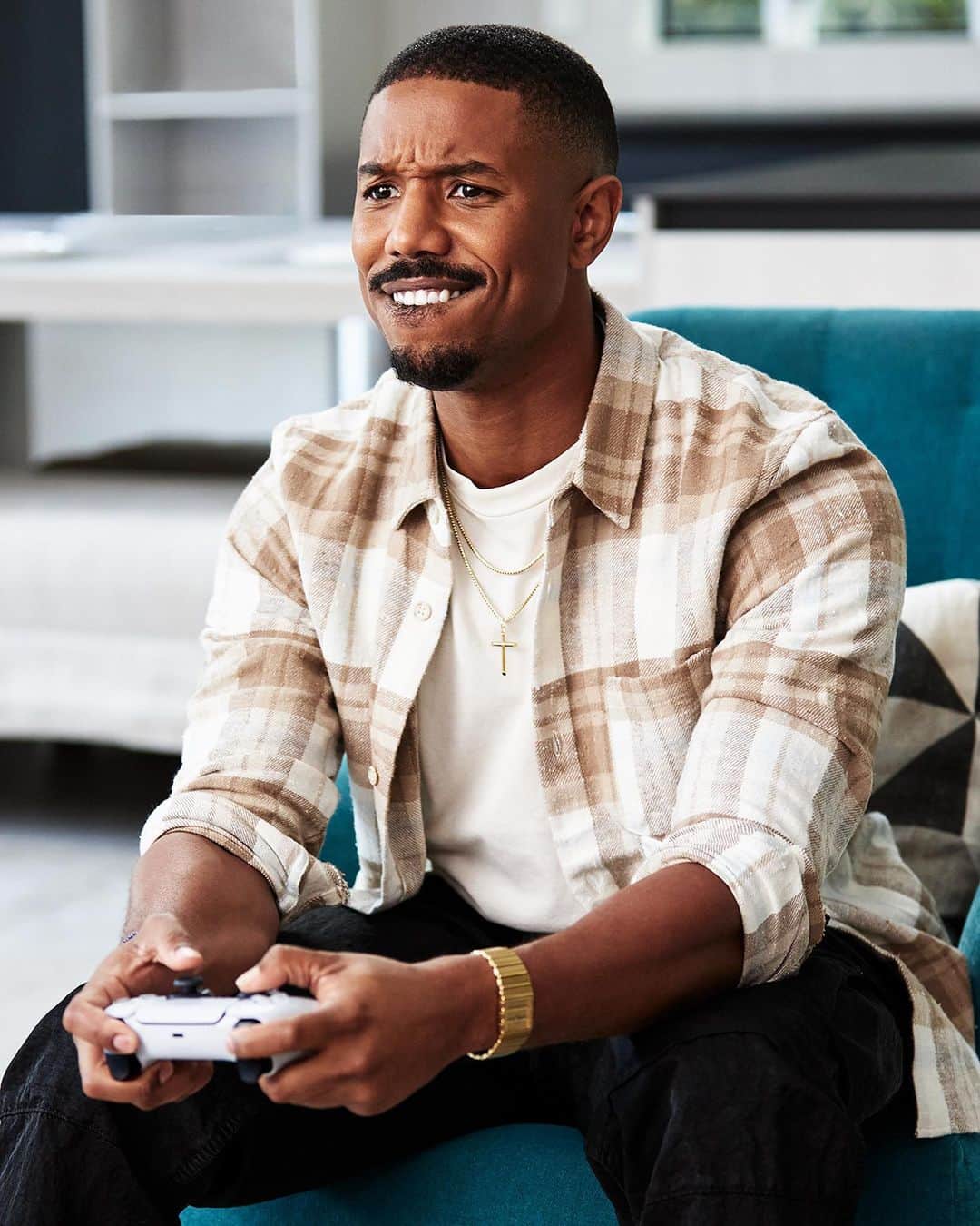 マイケル・B・ジョーダンさんのインスタグラム写真 - (マイケル・B・ジョーダンInstagram)「I been on playstation from jump and the experience gets better and better. Gameplay and graphics are 🔥  We gotta figure out how to bring back Marvel Vs Capcom 2❗️😂  #ps5 #playhasnolimits #ps5partner」11月10日 1時08分 - michaelbjordan