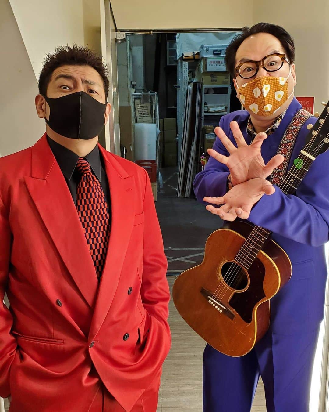 太田芳伸のインスタグラム：「明日からー!!! NGKにて 小籔兄さん座長の新喜劇出てますー!!! めちゃめちゃ面白い内容‼️ . . 久々このペアで１週間頑張りまーす🎵 来れる方は来てねーーー‼️」