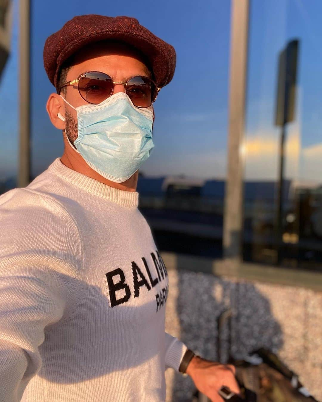 トマス・リンコンさんのインスタグラム写真 - (トマス・リンコンInstagram)「Modo Vinotinto 🇻🇪 ✈️😷🙏🏼」11月10日 1時38分 - tomasrincon8