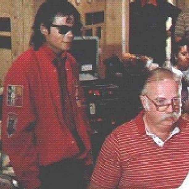 マイケル・ジャクソンさんのインスタグラム写真 - (マイケル・ジャクソンInstagram)「"Michael would do many, many vocal takes. Usually, Quincy [Jones] would take a break and leave Michael and I to put the takes together. So, if Michael would do, maybe, 20 vocal takes, we'd have the best of all of them, all we had to do was pick which one he thought was the best. We were doing 'Billie Jean' at Westlake Audio in L.A., and we did 91 vocal takes. The final take that went on the album was take two. That gives you an idea of Michael's abilities." - Bruce Swedien, music engineer for Michael Jackson」11月10日 2時00分 - michaeljackson