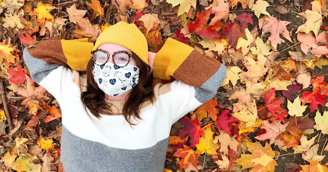 マップトートのインスタグラム：「🍁🍂 Just Leafin' Around 🍁🍂」