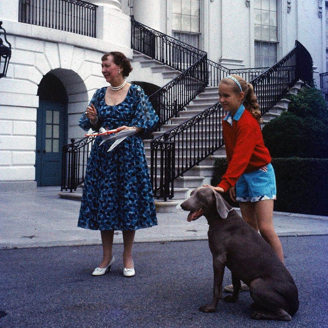 lifeさんのインスタグラム写真 - (lifeInstagram)「President-Elect Joe Biden will bring his two German shepherds, Champ and Major, to live at the White House. This continues a long legacy of presidential pets, such as Lyndon Johnson's beagles (Him and Her!), Franklin Roosevelt's Scottie (Fala!), and Dwight Eisenhower's Weimeraner (Heidi!). To hear a president talk about his beloved dog, tap the link in bio. (📷 Thomas McAvoy, Francis Miller, Ed Clark/LIFE Picture Collection)  #beaglesofinstragram #scottiesofinstagram #weimeranersofinstagram #presidentialpets」11月10日 2時13分 - life