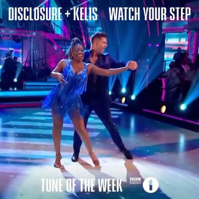 ケリスのインスタグラム：「Thank you @claraamfo for making “Watch Your Step” with @disclosure your tune of the week on @bbcradio1 💋」