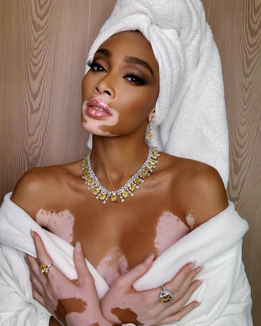 ウィニー・ハーロウさんのインスタグラム写真 - (ウィニー・ハーロウInstagram)「Glitz 💖」11月10日 3時50分 - winnieharlow