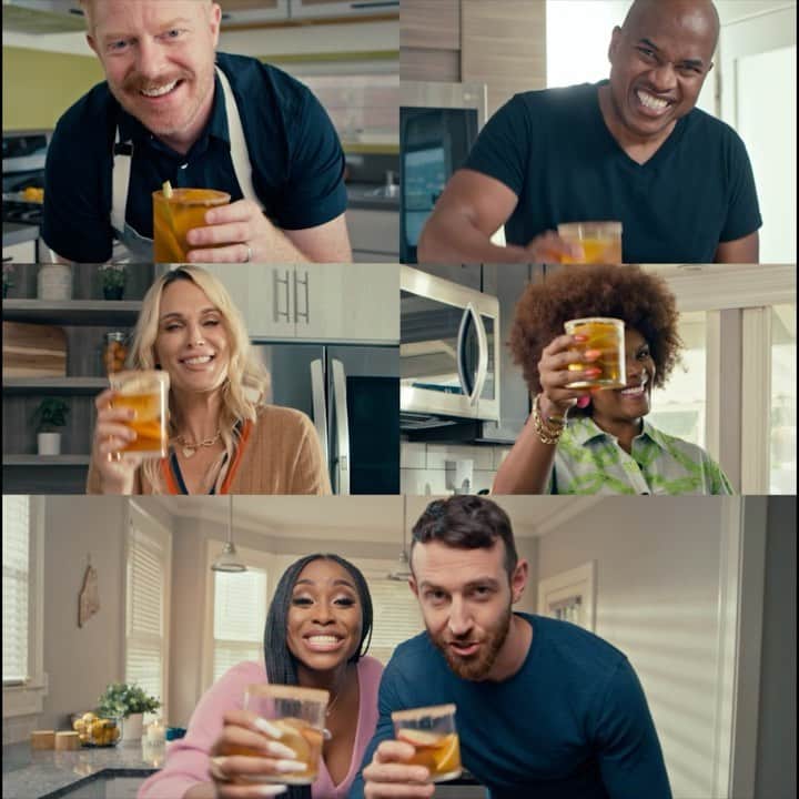 ジェシー・タイラー・ファーガソンのインスタグラム：「Cooking doesn’t have to be stressful! Especially with @lgusa & the right people to call. See what happens when I join forces with @iamtabithabrown, @mollybsims, @Tipsybartender, @need4lspeed and @Cameronreidhamilton for a #LGhomestyle dinner party you won’t be ready for! #LGpartner」