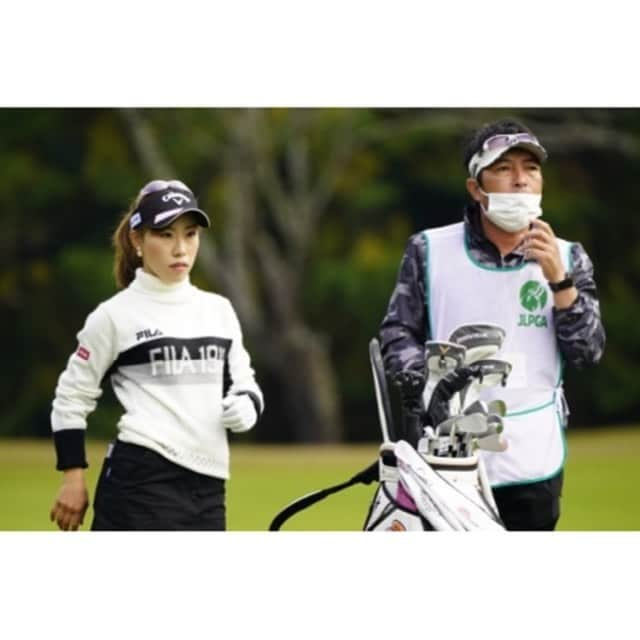 木村彩子さんのインスタグラム写真 - (木村彩子Instagram)「. TOTOジャパンクラシック応援ありがとうございました⛳️ . ジエさんおめでとうございます✨ 最終日最終組はすごくいい雰囲気でした😌✨ 南秀樹コーチと話していることが、少しずつ出来てきてゴルフがすごく楽しい😆！ この悔しさは必ず✊✨！ . また、今週も頑張りますので応援よろしくお願いします🥰 . #totoジャパンクラシック #木村彩子 #南秀樹 #filagolf #callaway #nikegolf #kasco #富山常備薬グループ #長瀬産業 #聖徳大学 #ネッツトヨタ千葉 #カーセブン」11月10日 9時44分 - ayako___kimura