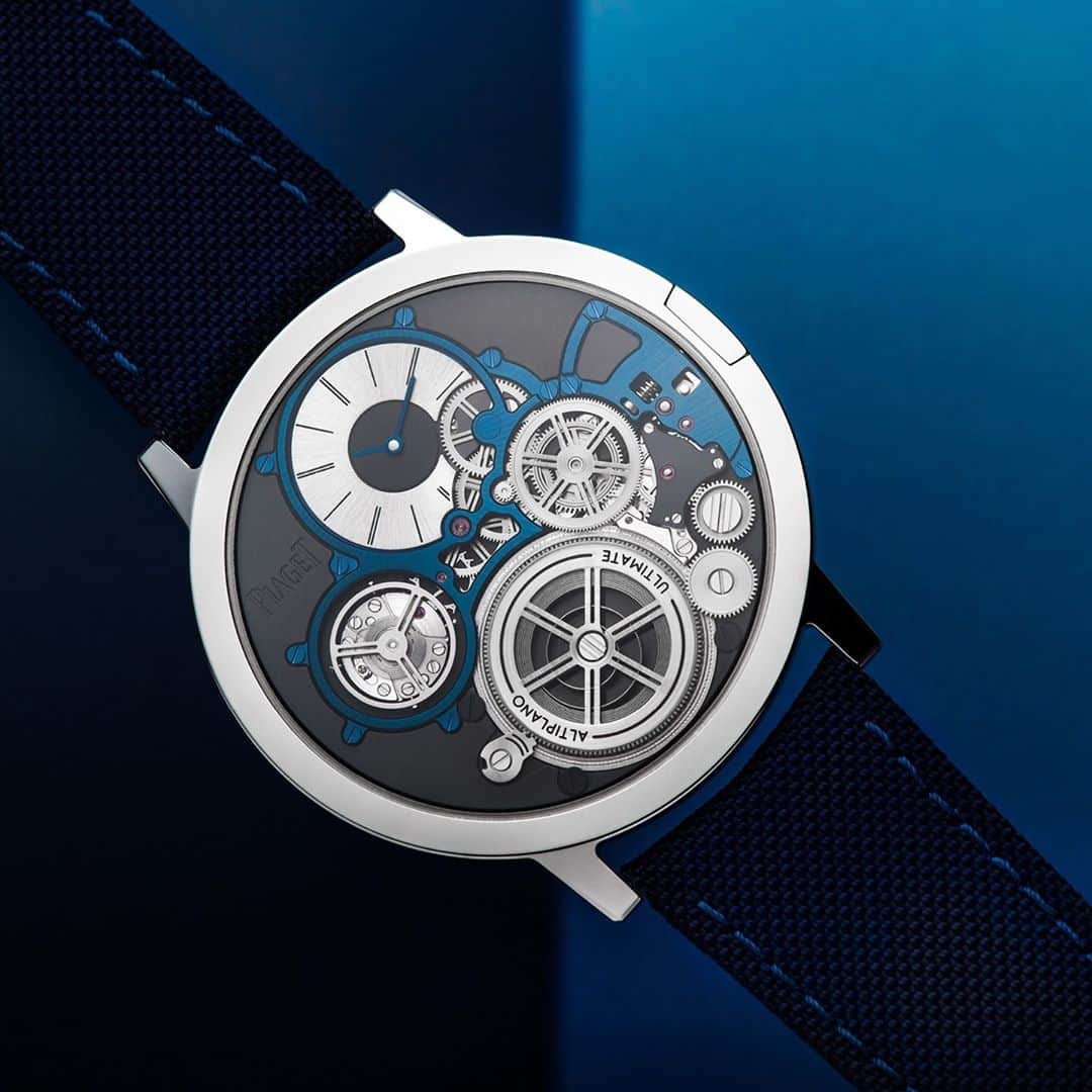 ピアジェさんのインスタグラム写真 - (ピアジェInstagram)「Since the calibre 9P in 1957 to today, #Piaget has been a leading brand in 𝑼𝒍𝒕𝒓𝒂-𝑻𝒉𝒊𝒏 watchmaking, developing high-end mechanisms that break 𝒓𝒆𝒄𝒐𝒓𝒅𝒔. Too thin to use gold, the #PiagetAltiplano Ultimate Concept case had to be crafted from a 𝒏𝒆𝒘 cobalt-based alloy, 2.3 times stronger than gold. - #TimepiecePerfection #DailyWatch #WatchGram #LuxuryTimepieces」11月10日 5時00分 - piaget