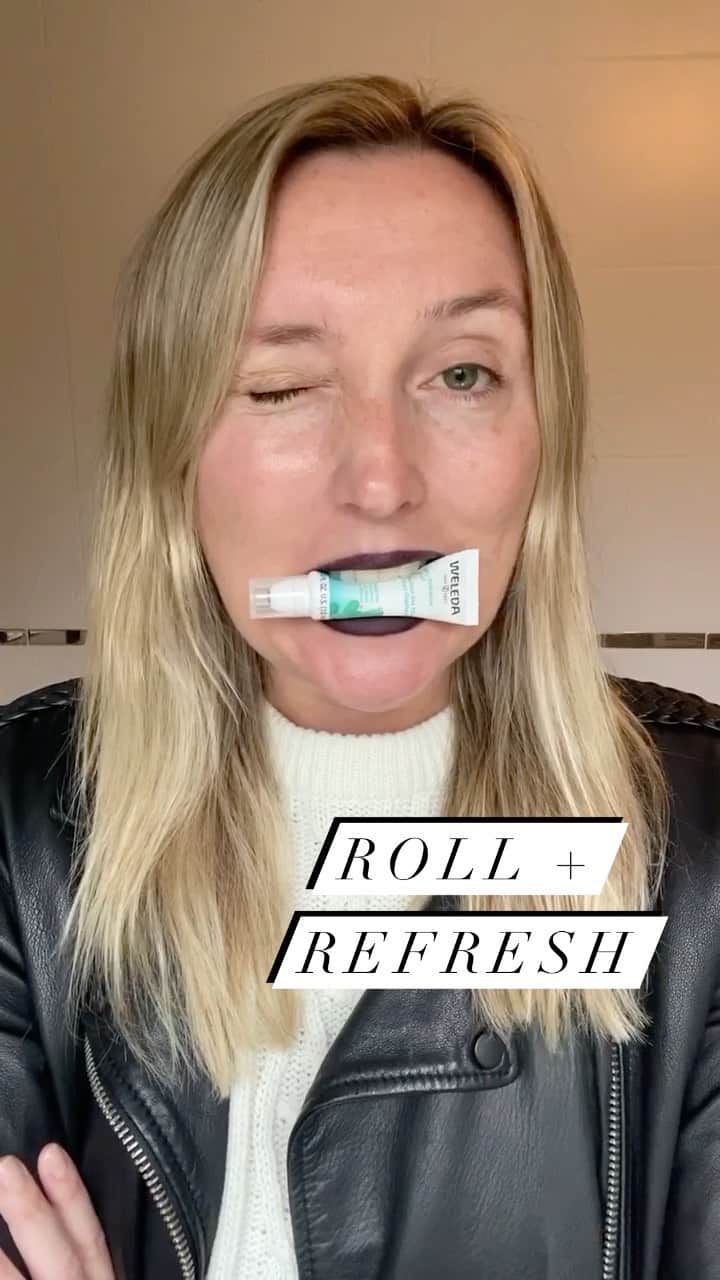 JO BAKERのインスタグラム：「N E W • N E W • N E W 🌵 Playing with the @weleda_usa #sheerhydration line... this eye gel is sooo refreshing with its little cooling roller ball!! #maskfriendly #skincare #weledaskin #weledapartner #jobakermakeupartist I love skincare that can be applied without using fingers! Making this ideal for sanitary #anytimeanyplace application!! 💦」