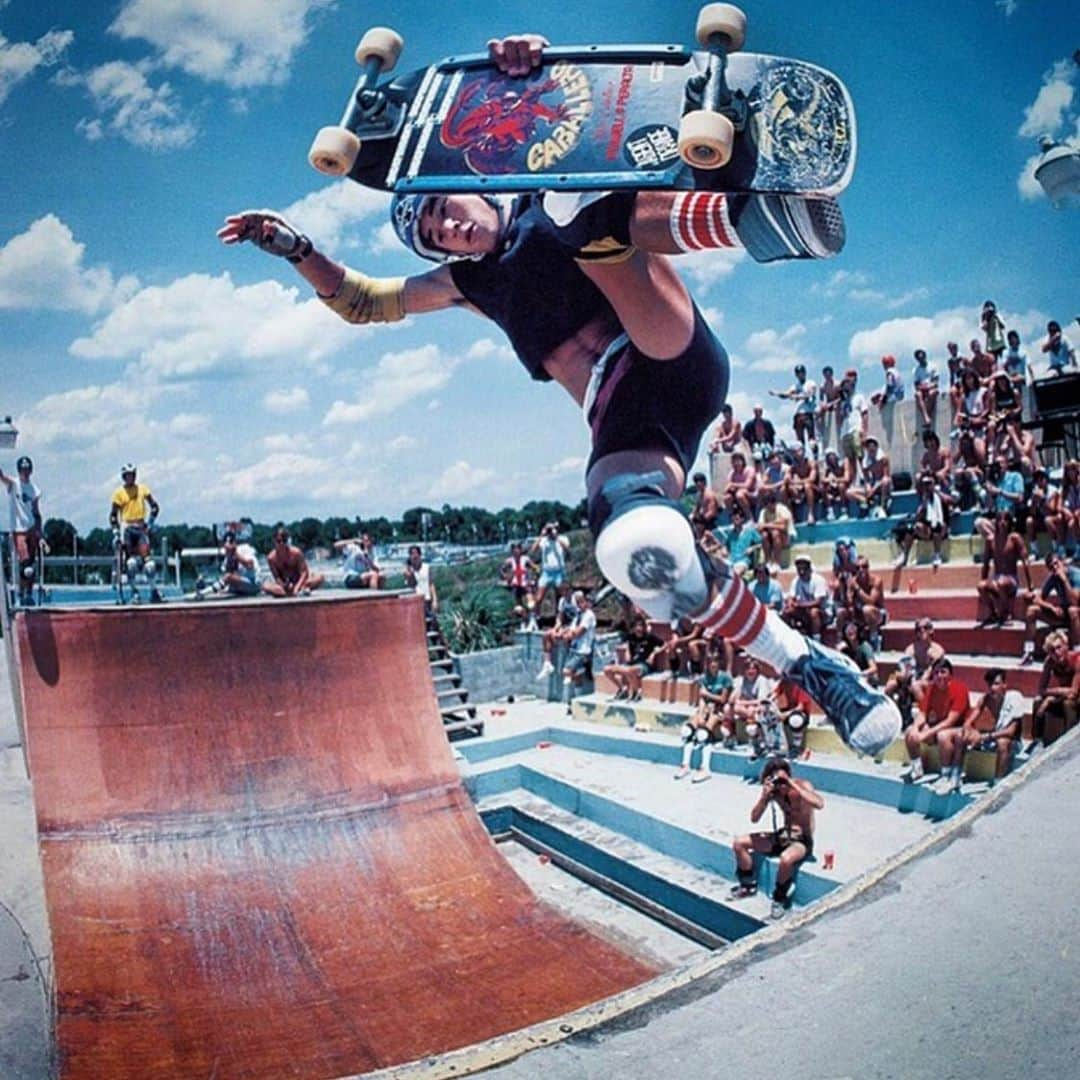 Vans Skateさんのインスタグラム写真 - (Vans SkateInstagram)「Happy Belated Birthday to the man, the dragon, the Half Cab daddy, @SteveCaballero! Long may you ride sir! 📷: @JGrantBrittain」11月10日 5時15分 - vansskate