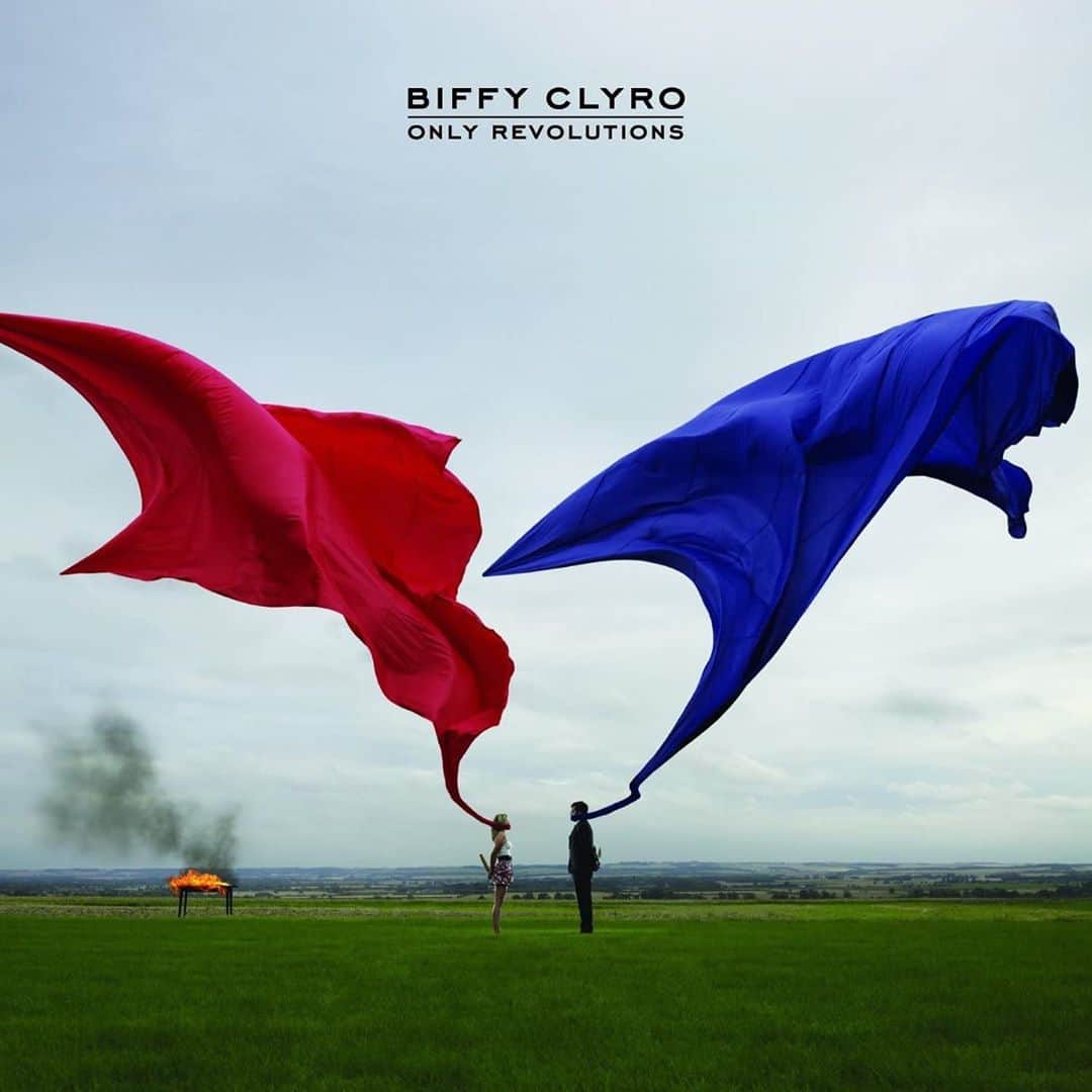 Kerrang!さんのインスタグラム写真 - (Kerrang!Instagram)「Biffy Clyro's fifth studio album, Only Revolutions, turns 11 today! What's the best track on the record? 🙌 ⠀⠀⠀⠀⠀⠀⠀⠀⠀ @biffy_clyro #kerrang #kerrangmagazine #biffyclyro #onlyrevolutions #rock #altrock #alternativerock」11月10日 5時18分 - kerrangmagazine_