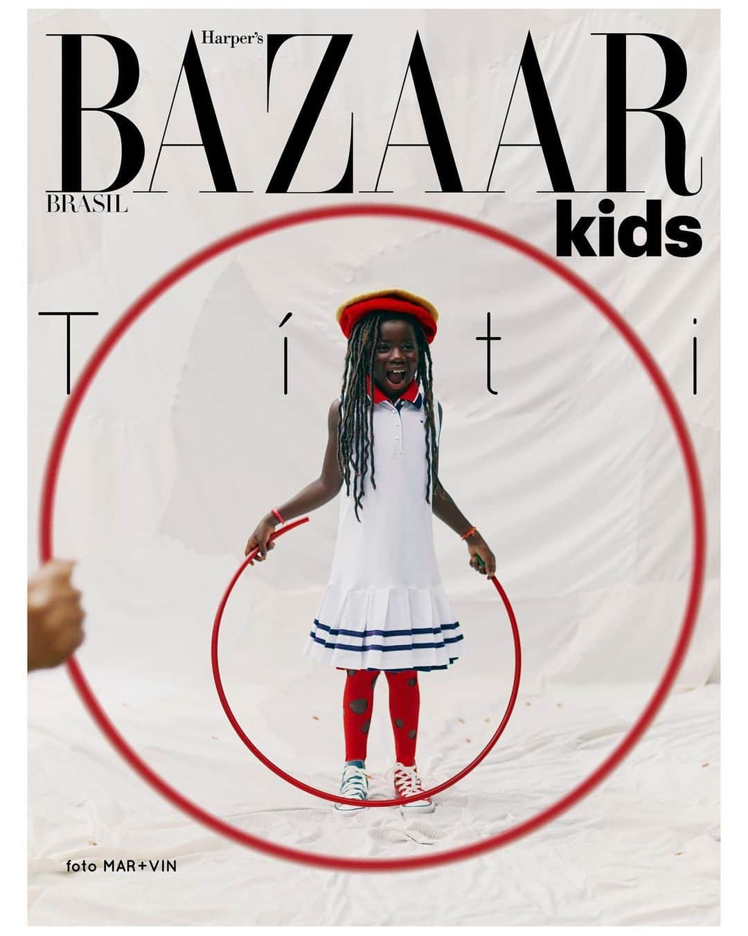 Giovanna Ewbankさんのインスタグラム写真 - (Giovanna EwbankInstagram)「Minha rainha ❤️✊🏿 Gente, aguenta aí pq tem mto mais! Rsrs  Títi veste @tommyhilfiger para @bazaarkids 🌹  Direção @gb65  Foto @mar_______vin  Styling @maikamano  Make @valesaig  Cenário @hugstex @fonteslucas Imprensa @trigopress  Bazaar @patriciacarta @patriciafavalle」11月10日 5時40分 - gioewbank