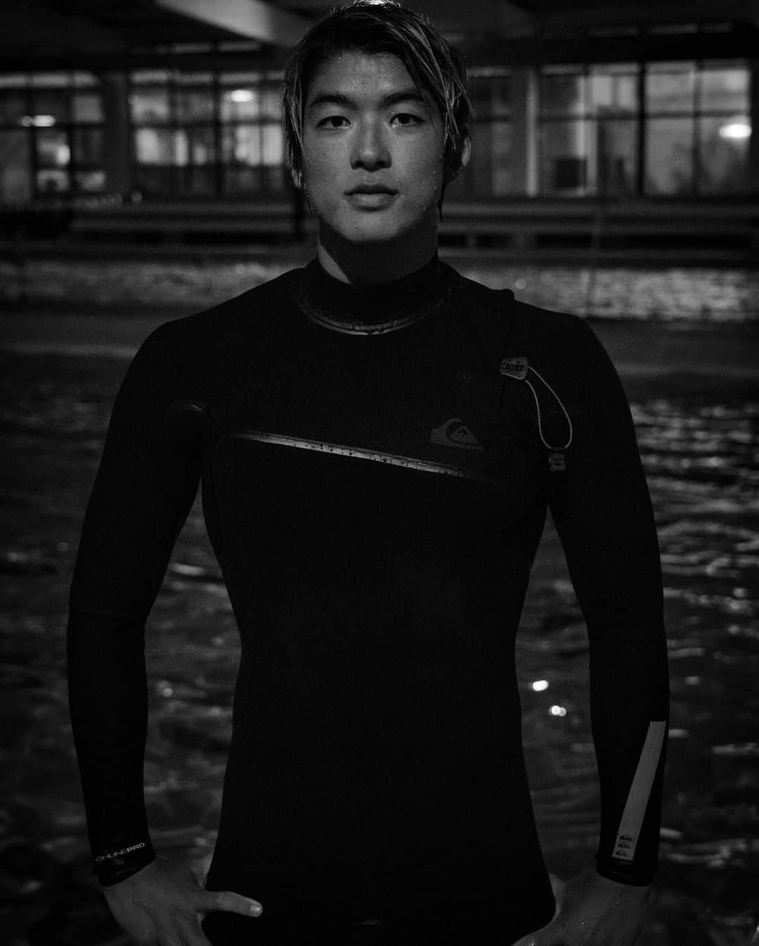 五十嵐カノアのインスタグラム：「I fear not the man who has practiced 10,000 kicks once, but I fear the man who has practiced one kick 10,000 times.」