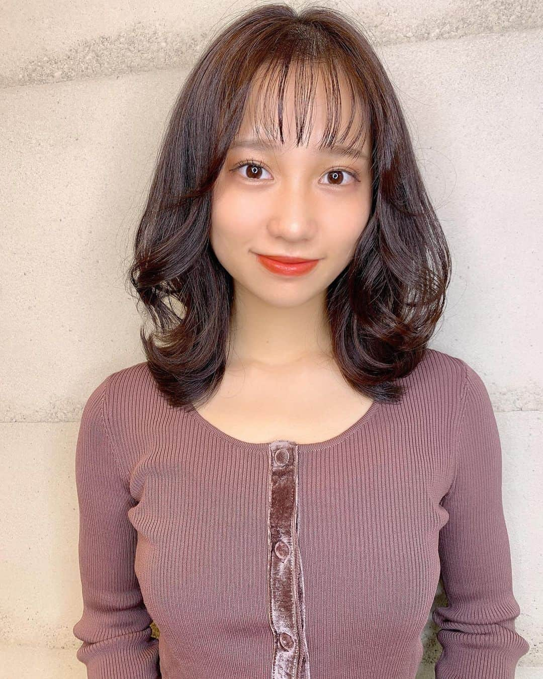 生形由佳さんのインスタグラム写真 - (生形由佳Instagram)「おはようございます🍀  素敵なヘアセットをしていただきました🌼 @fons_yuka さん、ありがとうございました💗  メイクもしていただいたので、いつもと違う雰囲気です☺️  本番、前髪ありか、なしか迷います😅  ミス成蹊本番は【11月22日】💍 あと12日  #ヘアスタイル #ヘアセット #ヘアモデル #サロンモデル #ヘアカラー #ヘアアレンジ #ヘア #前髪アレンジ #前髪 #前髪カット #ミディアムヘア #ショートヘア #大人可愛い #秋コーデ #外ハネ #ミスコン #ミスコンファイナリスト #ミス成蹊 #ミス成蹊コンテスト2020 #zara」11月10日 7時36分 - yuka.ub