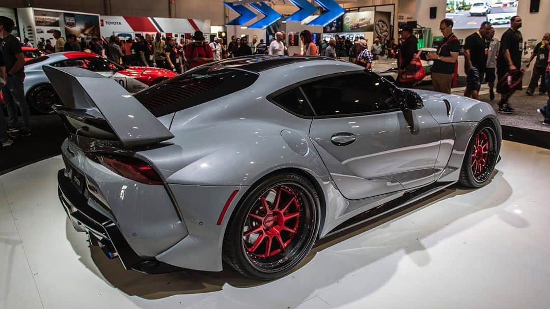 CarsWithoutLimitsさんのインスタグラム写真 - (CarsWithoutLimitsInstagram)「TBT to SEMA 2019: the hyperboost edition supra with full carbon fiber body kit and wheels built by @litespeedracing  @rutledgewood   #sema2019 #carbonfiberwheels #grsupra #tbt #litespeedracing #litespeedracingwheels.」11月10日 7時37分 - carswithoutlimits