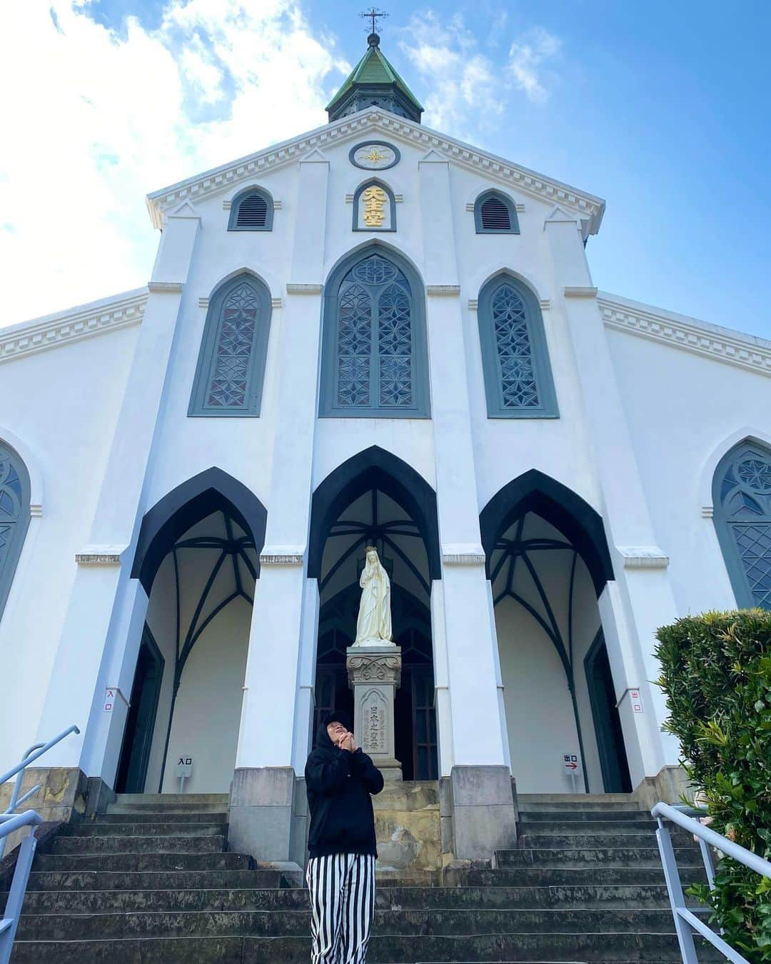 城戸康裕さんのインスタグラム写真 - (城戸康裕Instagram)「世界遺産、大浦天主堂きた😆✨ ・ ・ きーちゃん初長崎で、初の潜伏キリシタン遺産✨✨ ・ ・ いっぱい願いまくってきた☺️🙏 ・ ・ ・ #城戸さん実は世界遺産検定3級持ってる☺️ ・ ・ 過去に行った世界遺産、見てみてー✨ ⤵️⤵️⤵️ #城戸遺産 ・ ・ ・ 世界遺産☆54 ・ 2020.11.10◉ 長崎と天草地方の潜伏キリシタン関連遺産 《日本・長崎》 ・ #大浦天主堂  #隠れキリシタン  #🇯🇵 #worldheritage @diviner_official #長崎」11月10日 17時21分 - yasuhiro.kido