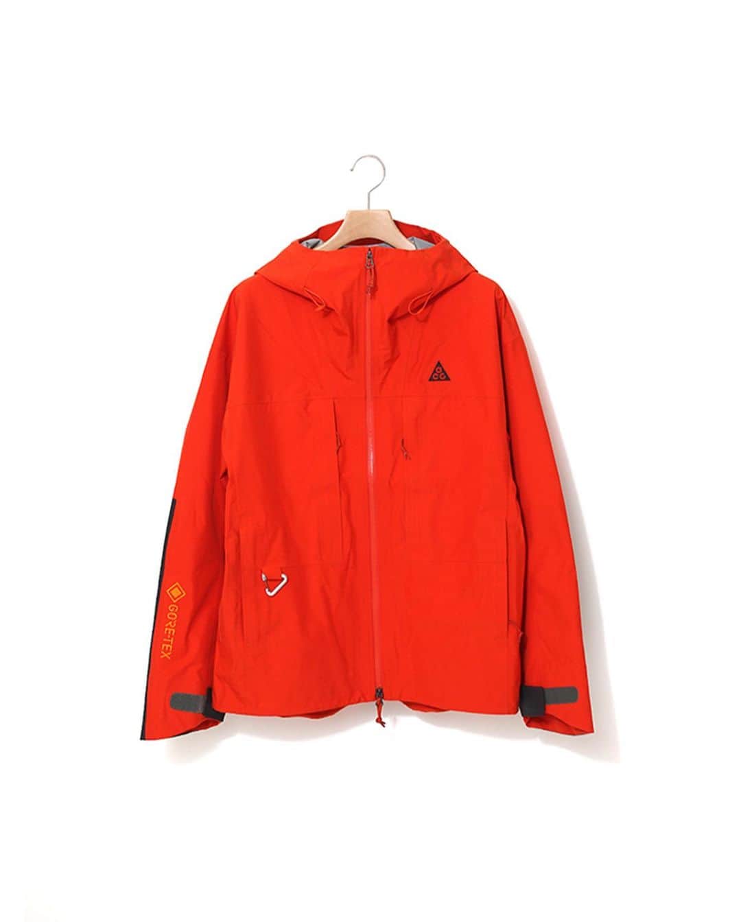 A+Sのインスタグラム：「2020 .11 .12 (thu) in store  ■NIKE NRG ACG GORE-TEX JACKET COLOR : TEAM ORANGE SIZE : S - XL PRICE : ¥50,000 (+TAX)  #a_and_s #NIKE #ACG #AllConditionsGear #GORETEX #OREGON #SMITHROCK #SMITHROCKSTATEPARK #MOVETOZERO #SUSTAINABLE #SUSTAINABILITY」