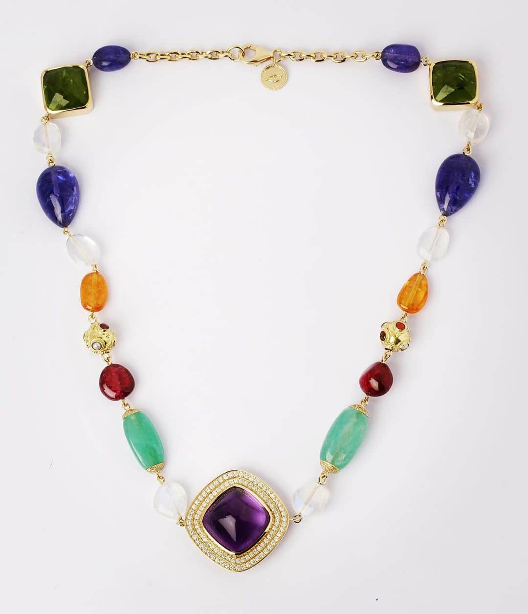 ジェイドジャガーのインスタグラム：「Ray designed this necklace with me in Jaipur in February im so excited to finally see it showing the true playfulness of his imagination #travellingwithray  #jadejaggerjewellery  #amethyst  #emerald  #spinel  #tanzanite  #moonstone  #navratna」