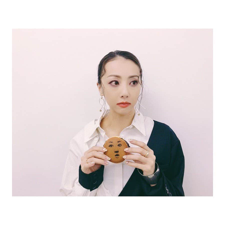 Shizukaさんのインスタグラム写真 - (ShizukaInstagram)「いつかの遊びの撮影。 楽しみながら学ぶっていいな。 #DreamAya #フォトバイアヤ #DreamShizuka #仲良しのよっちゃんに初めてメイクしてもらえて喜び #しぇーねー先生」11月10日 9時59分 - shizuka_dream06