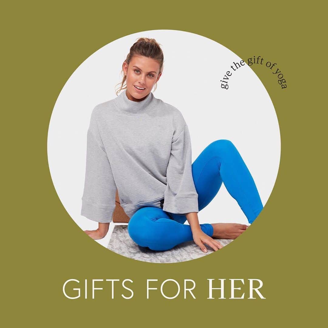マンドゥカ 日本公式アカウントさんのインスタグラム写真 - (マンドゥカ 日本公式アカウントInstagram)「11月に入って冬らしくなってきましたね❄️💙 今年の冬は例年とは違うけれど、お家で過ごす時間を充実させていきたいですね😊✨ ヨガウェアはギフトにもおすすめ！プレゼント交換を楽しみませんか🎁  ❤️Love more. Share more. 🎁 Shop gifts for her & him and give the gift of yoga this season.  #manduka #マンドゥカ #mandukayoga #manduka_japan #ヨガ #yoga #ヨガマット #yogamat #mandukayogamat #yogalife #yogapractice #proシリーズにハマりそう #2020年秋冬新作 #2020AW #20AW #PROシリーズ #新作アパレル #新作ヨガウェア #[SK]」11月10日 10時22分 - manduka_japan