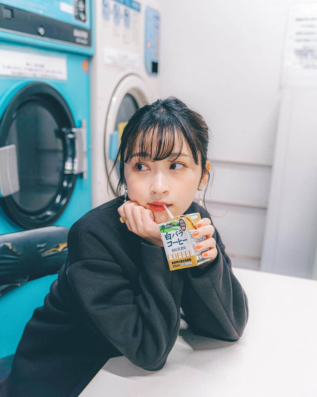 廣田佳菜子さんのインスタグラム写真 - (廣田佳菜子Instagram)「こんにちは！ 本日21時〜21時30分でミス関大の山本瑠香ちゃん（ @mckg2020_no3 ）とインスタライブします！ ぜひ遊びにきてね🥰  今わたしの学部ではちょうど研究室の配属の期間になっています✏️ もちろん興味ある分野が勉強したいけど、教授が就活などに寛容な人柄ってところも大切な気がする、、 むずかしい〜〜！  本日もかなポチよろしくお願いします🥰  写真→ @photoby_yuki」11月10日 12時28分 - kanako__h.1201