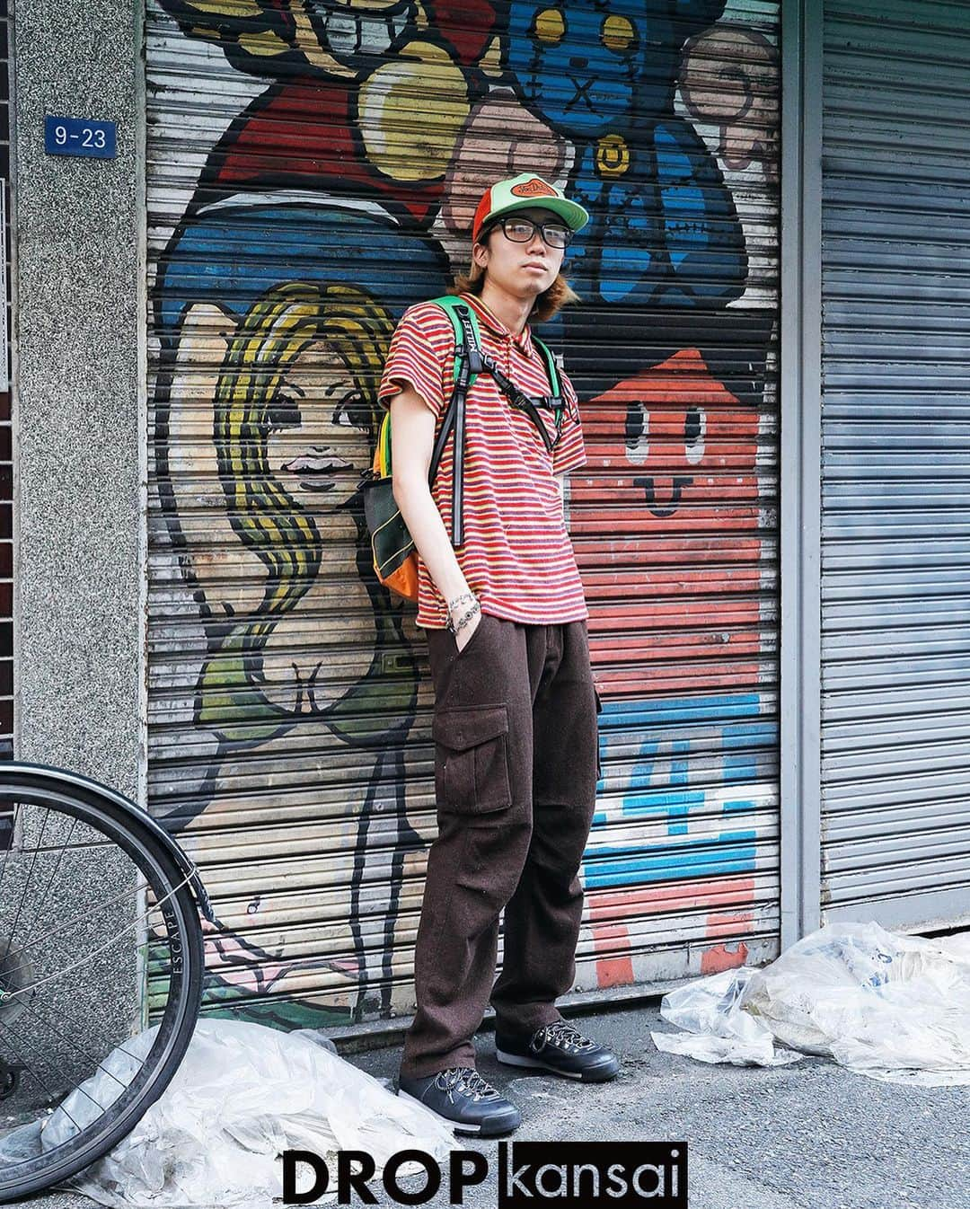 Droptokyoさんのインスタグラム写真 - (DroptokyoInstagram)「KANSAI STREET STYLES @drop_kansai  #streetstyle#droptokyo#kansai#osaka#japan#streetscene#streetfashion#streetwear#streetculture#fashion#関西#大阪#ストリートファッション#fashion#コーディネート#tokyofashion#japanfashion Photography: @fumiyahitomi」11月10日 13時29分 - drop_tokyo