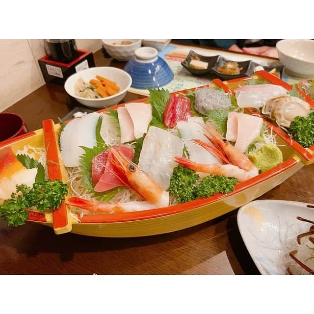 北川珠望のインスタグラム：「✯ ✯ ✯ #仙石高原大箱根一の湯 の、 #夕飯 #貸切露天風呂 #朝食 お腹いっぱい大満足♡ . #一の湯 #箱根旅行 #ペットと泊まれる宿  ✯ ✯ ✯」