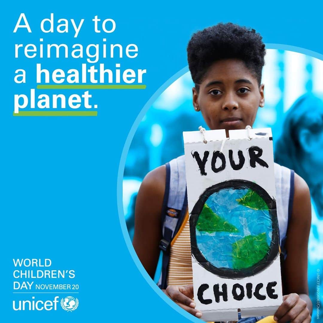 unicefさんのインスタグラム写真 - (unicefInstagram)「We must listen to children and young people - and work alongside them to design a better future.  Together, we can reimagine a greener and more sustainable future, #ForEveryChild. Join us for #WorldChildrensDay by tapping the link in our bio!」11月10日 14時15分 - unicef