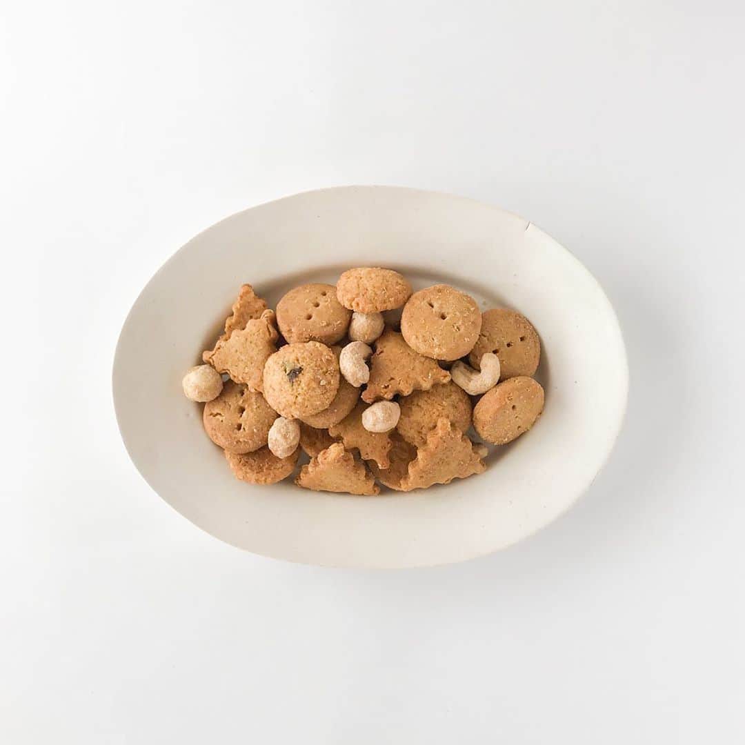 なかしましほ（foodmood）さんのインスタグラム写真 - (なかしましほ（foodmood）Instagram)「通販スタートしております。今週からミックスクッキーのBOXはじまりました。coffee kajitaさんのfoodmoodブレンド（豆）またはドリップバッグとのセットです。」11月10日 14時36分 - foodmoodshop
