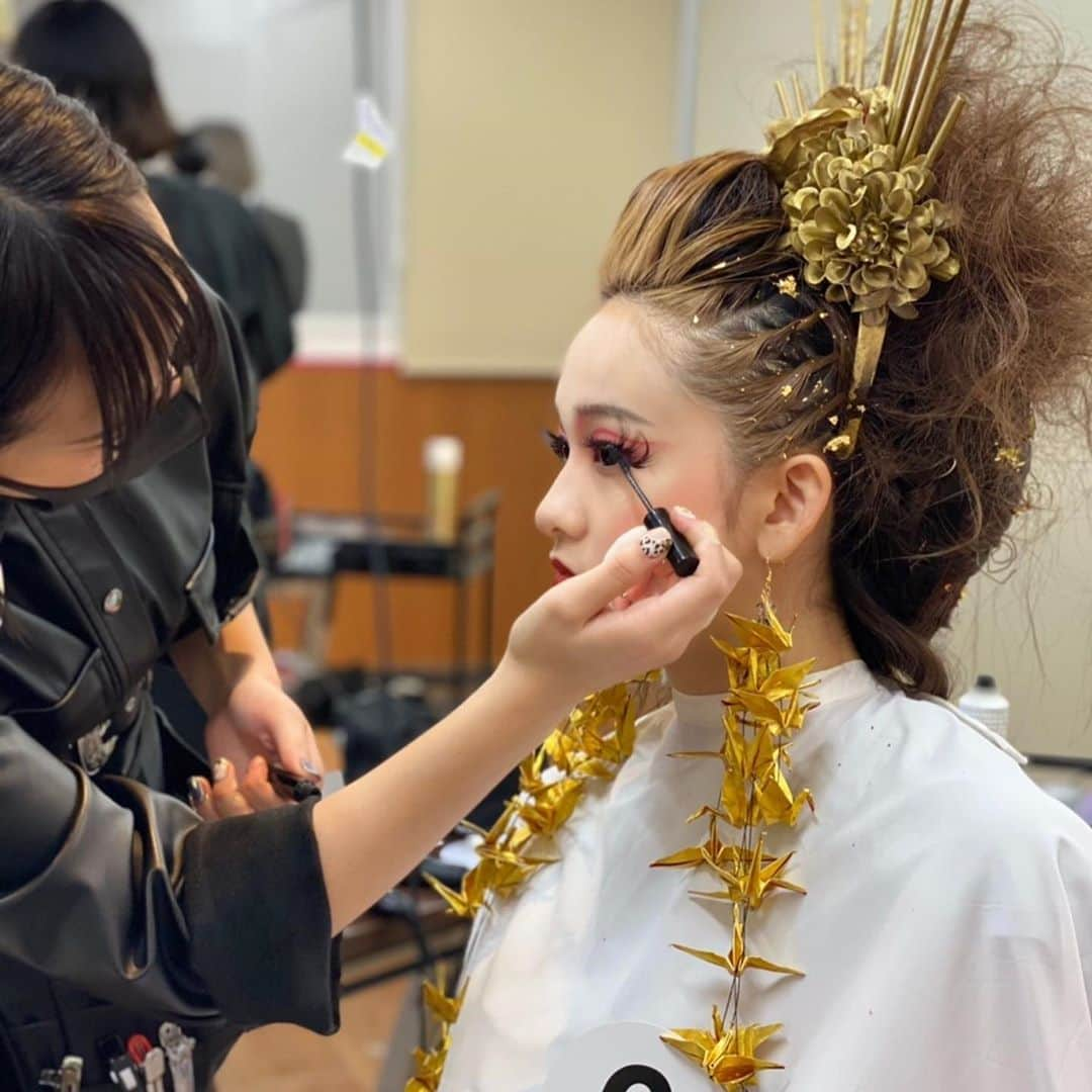 札幌ベルエポック美容専門学校 公式さんのインスタグラム写真 - (札幌ベルエポック美容専門学校 公式Instagram)「#ヘアメイク部門#コンテスト#オンラインコンテスト#ベルエポック美容専門学校#札幌#札幌ベルエポック美容専門学校#YouTubelive#みんながんばれ」11月10日 14時53分 - sapporobelle