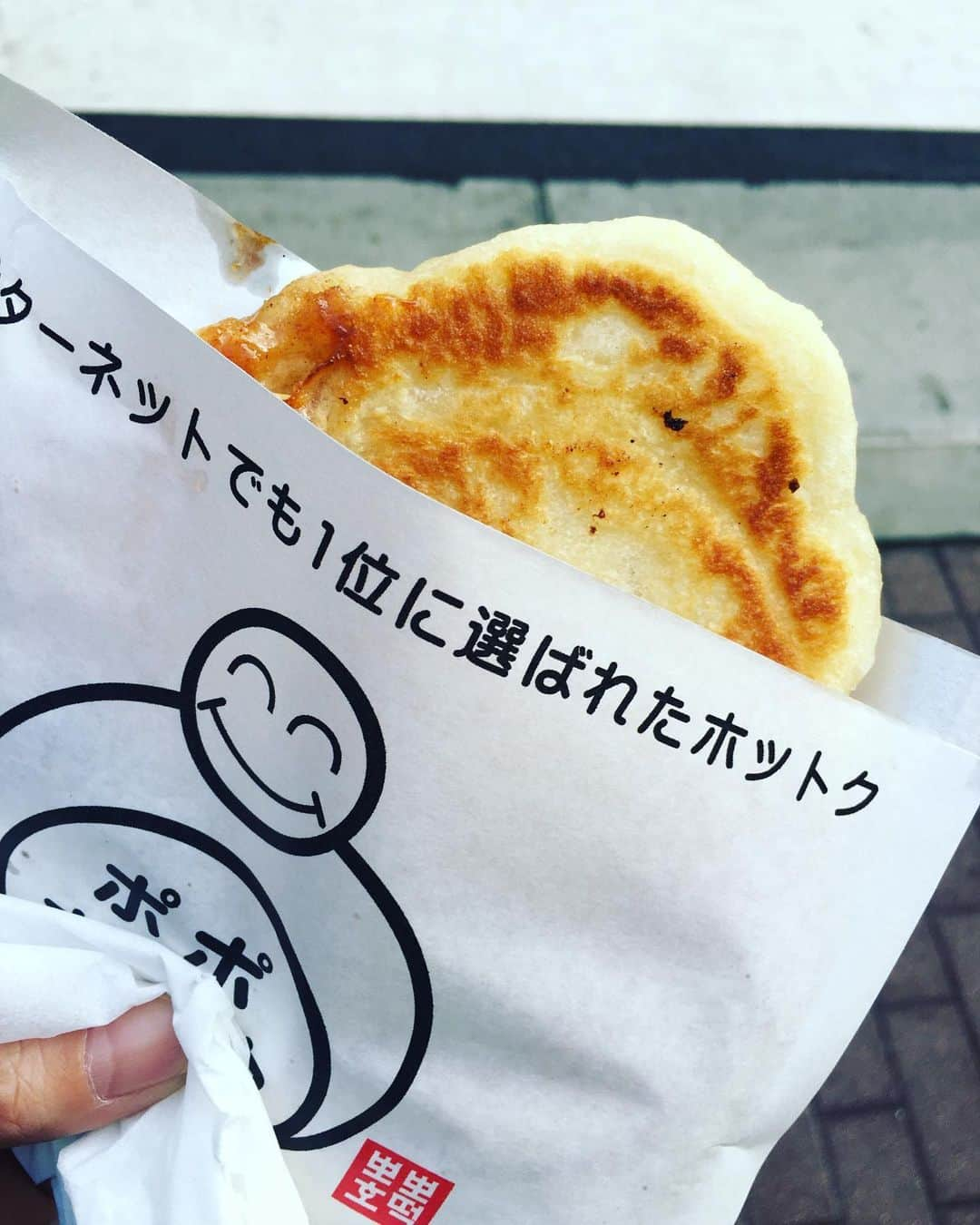 佐藤仁美さんのインスタグラム写真 - (佐藤仁美Instagram)「新大久保  食べ歩き  そのあとボルタリング  とんとんや  いや。。。  そのあと しこたま飲んだな  豚豚や」11月10日 14時53分 - sato.hitomi.19791010