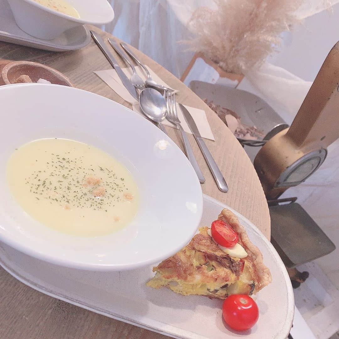 板野優花のグルメインスタ