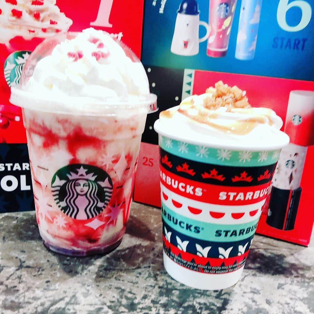 咲村良子のインスタグラム：「スタバ新作❣️ 美味しかった😋✨ 私は安定のジンジャーブレッドラテが1番すき💓 #スタバ新作 #ジンジャーブレッドラテ #カフェタイム」