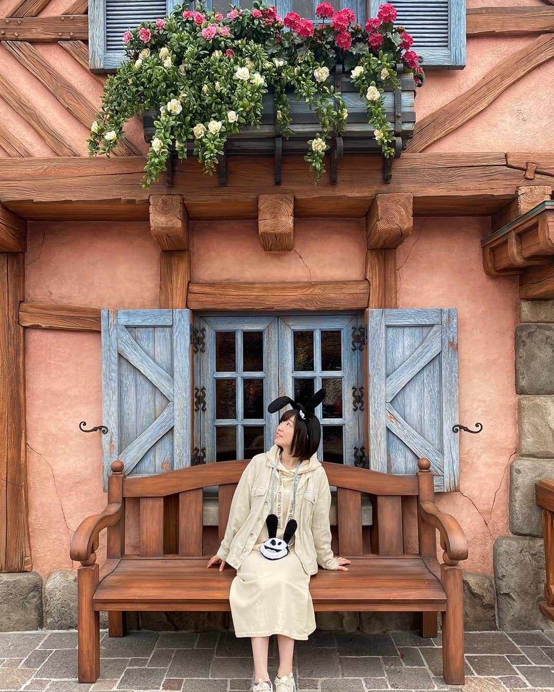 葉山いくみのインスタグラム：「かわいい背景がたくさんあって皆写真撮ってた～次はお揃コーデで来て写真撮りたいな☺️」