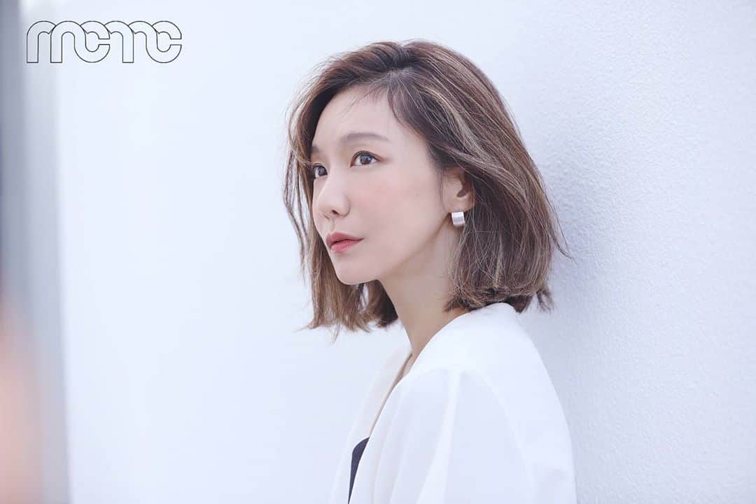 シン・ソユルのインスタグラム：「더스타 모글스틸🙊  Thanks to #결이고은 #결이고은에스테틱」