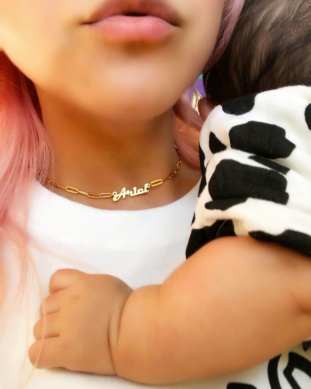 miniさんのインスタグラム写真 - (miniInstagram)「👶🏽⛓💓💜💎 @oakandluna  毎日着けてるお気に入り💘 #oakandluna #namenecklace #necklace #accessory #baby #ariel」11月10日 16時43分 - mini.stagram