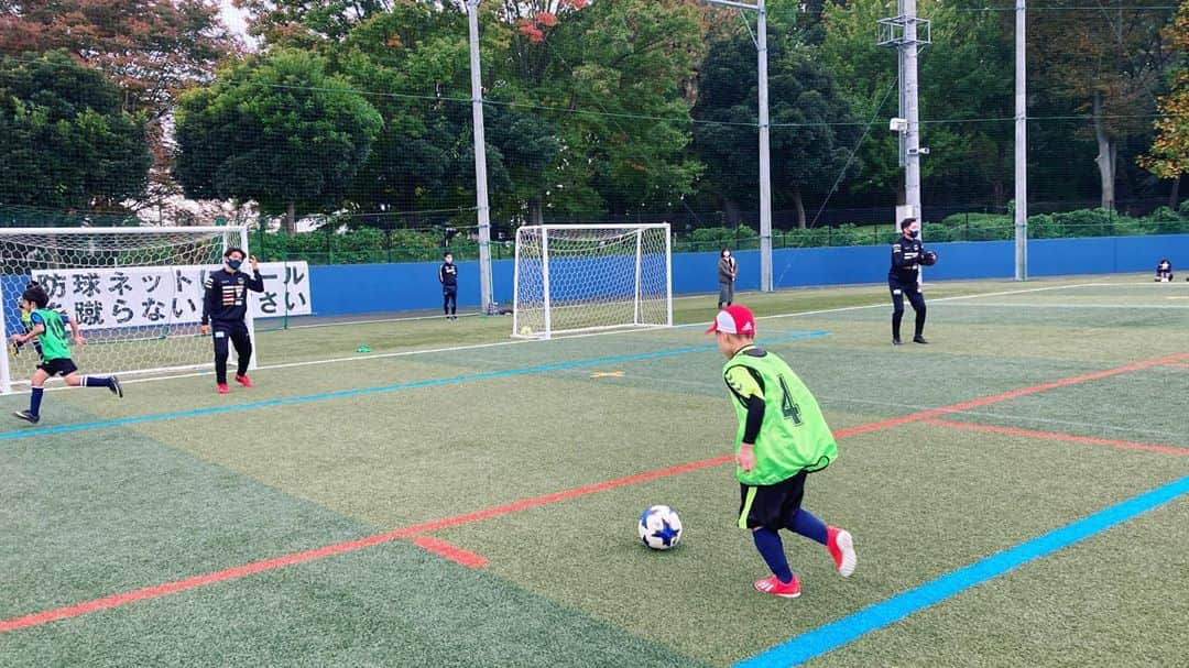 SC相模原さんのインスタグラム写真 - (SC相模原Instagram)「明治安田生命サッカー教室を行いました🙋‍♂️⚽️ * ご参加くださった皆様ありがとうございました☺️ * GK32#原田岳 選手 のキックは凄かったですね😳👏👏 * #水野晃樹#立花歩夢#池田航#原田岳#中村龍雅#ジョンイングォン #SC相模原#jleague#jリーグ」11月10日 17時00分 - s.c.sagamihara_players