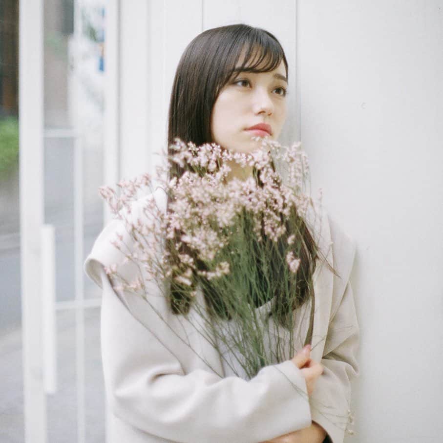 林花音のインスタグラム：「🌸 お外出ると風が冷たくて、冬来た〜！って実感」