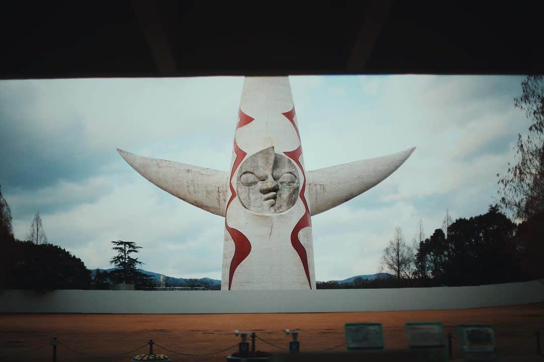 のインスタグラム：「#太陽の塔 #岡本太郎 #大阪　#日本」