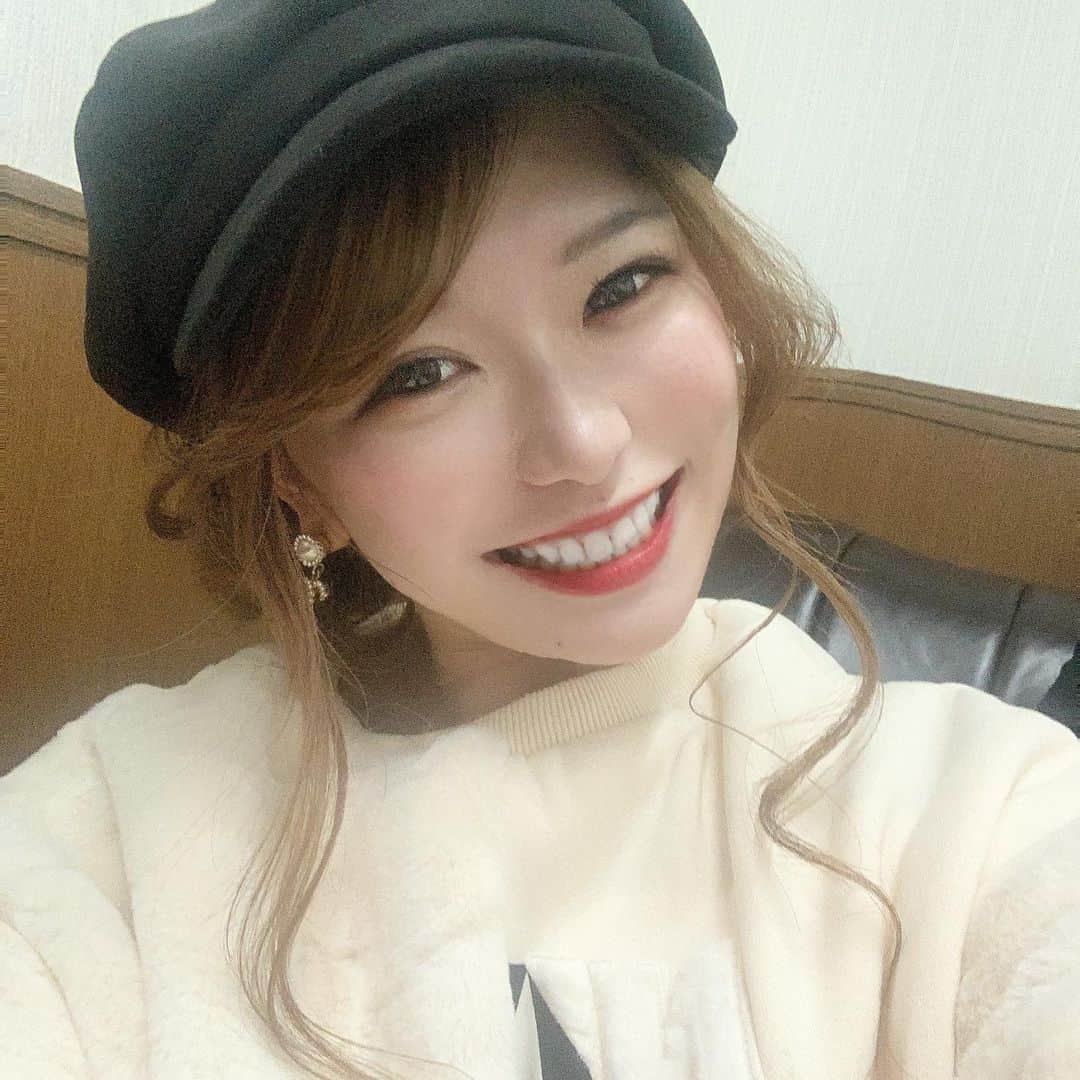 のインスタグラム：「.. . この選択が間違いじゃなかったと おもえますよーに😌 . 大阪府大阪市中央区東心斎橋2-3-17 パピヨンビルB1F . Club IRIS 愛咲 えれな  . #愛咲えれな #きゃばきゃば #美女と野獣　#キャバ嬢 #iris #キャバクラ #クラブ #ミナミ #北新地 #宗右衛門町 #ポケパラ #指名 #えれな #シャネル #バースデーイベント #シャンパン #アルマンド #踊れるキャバ嬢 #踊れるキャバ嬢といえばえれな #イリス #ホステス #いいね返し #キャバ #ソウメイジャパン #ベルロゼ　#クラブイリス #黒髪ロング #フォロー増やしたい」