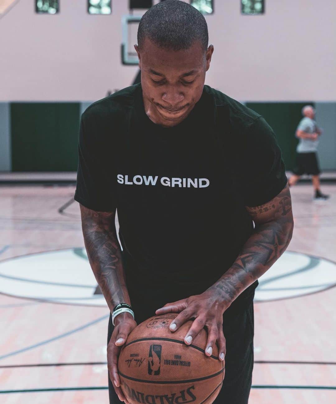 アイザイア・トーマスのインスタグラム：「Great weekend of work from the OG @thereal94feetofgame  #ThatSLOWgrind #BeYourOwnGoat 🏁 📸: @teejayregan」