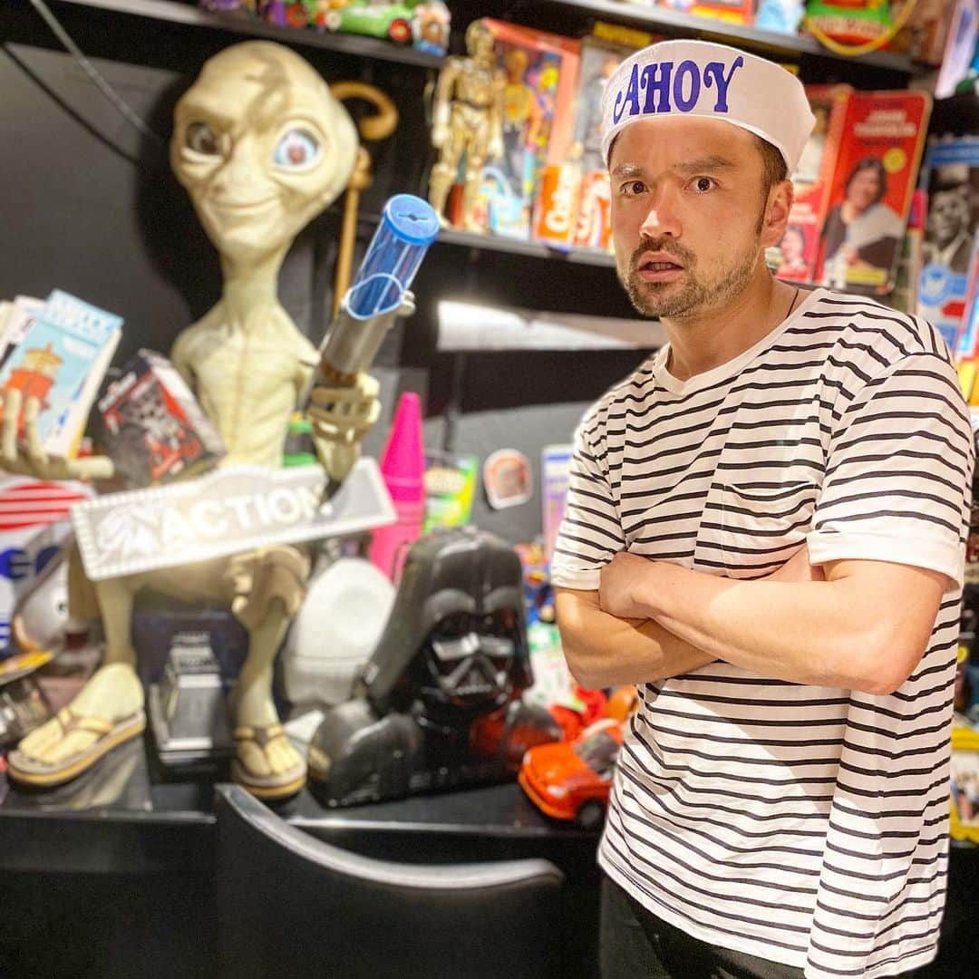 元気☆たつやさんのインスタグラム写真 - (元気☆たつやInstagram)「【宇宙人ポールと遭遇】  #宇宙人 #宇宙人ポール #リトルグレイ #ストレンジャーシングス  #アイス屋さん #ゴーストバスターズ #ダースベイダー #STARWARS #ghostbusters  #Movie #Paul #strangerthings」11月25日 11時56分 - genkitatsuya