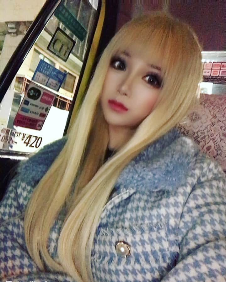 侑季美怜のインスタグラム：「髪してルンルンのみれー🥀」